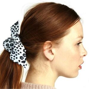 NEW HEMANT AND NANDITA PRINTED SCRUNCHIE
